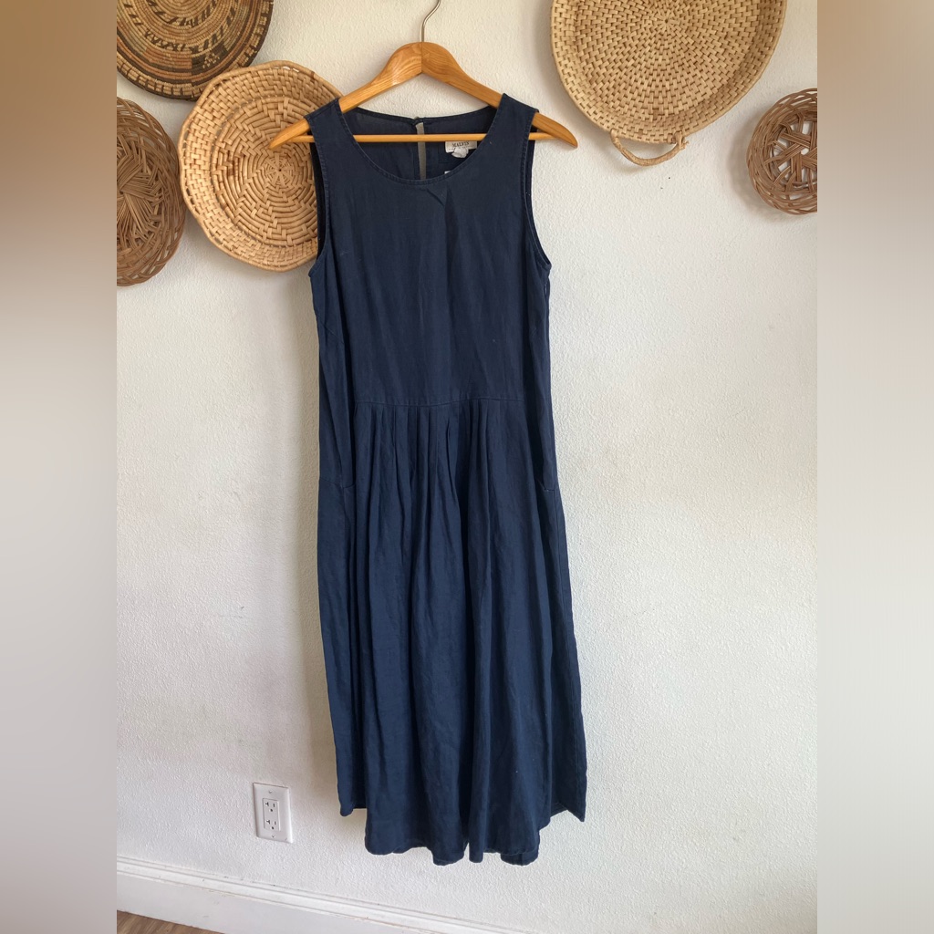 Mavlin Navy Linen Dress